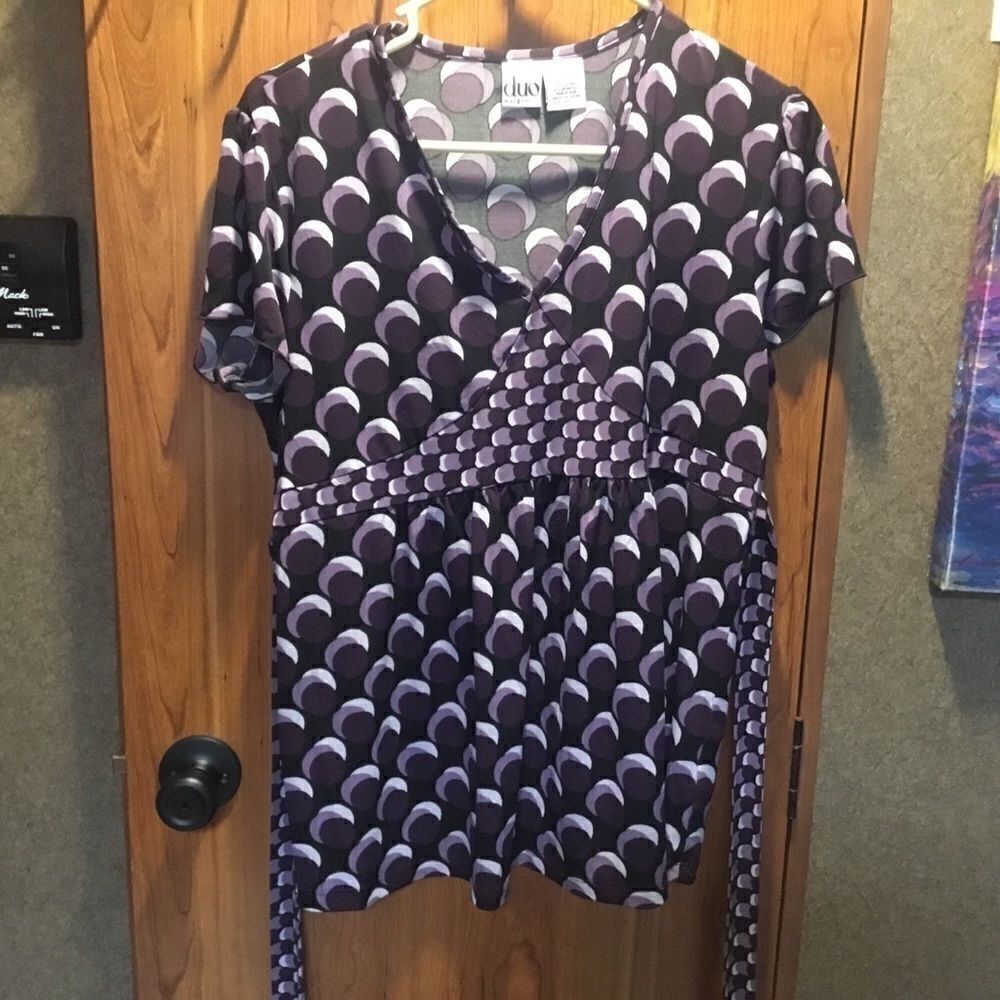 DUO Maternity Purple Circles Top Women’s Size M